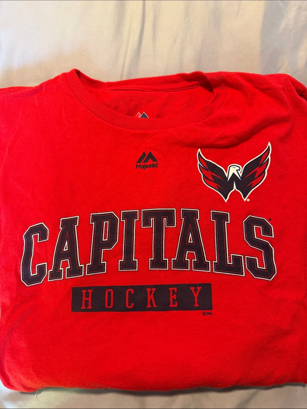 Majestic Red Capitals Hockey long sleeve Tee with Team Logo